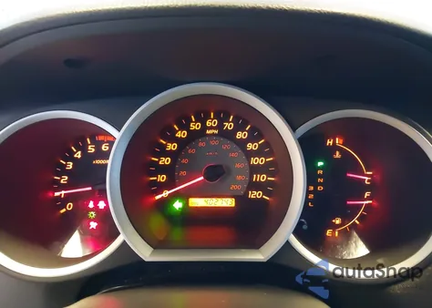 2010 Toyota Tacoma z USA, uszkodzony, nr VIN 5TENX4CN1AZ676653